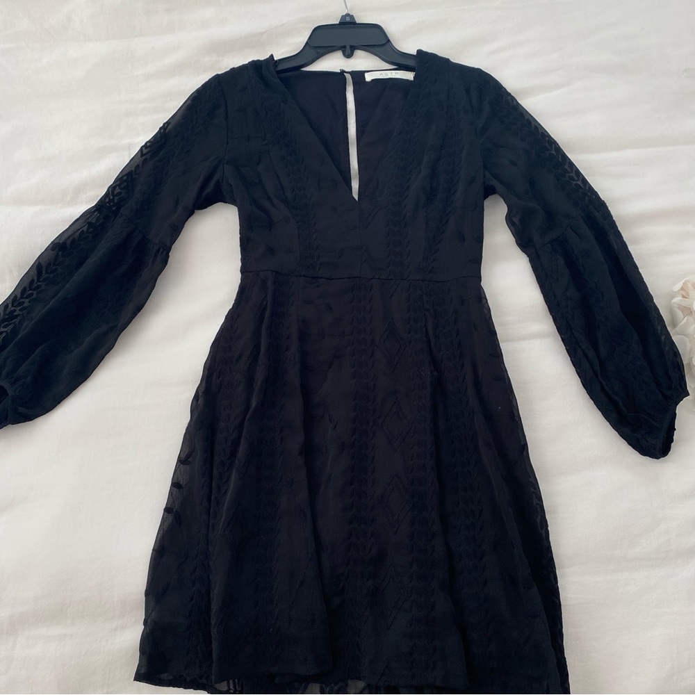 ASTR Long Sleeve Dress